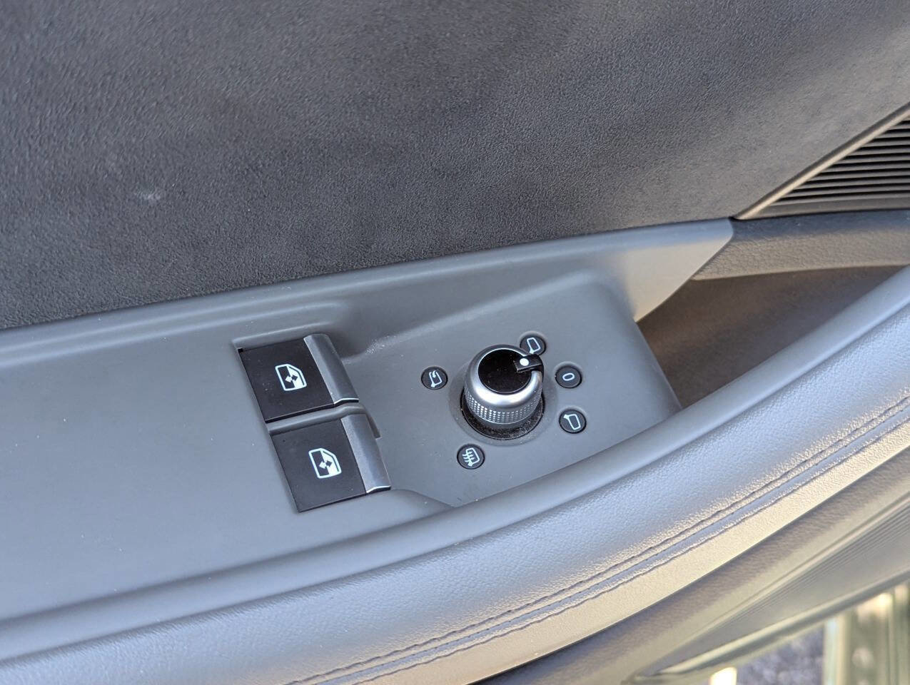 Used 2022 Audi S5 Premium Plus w/ Premium Plus image 19