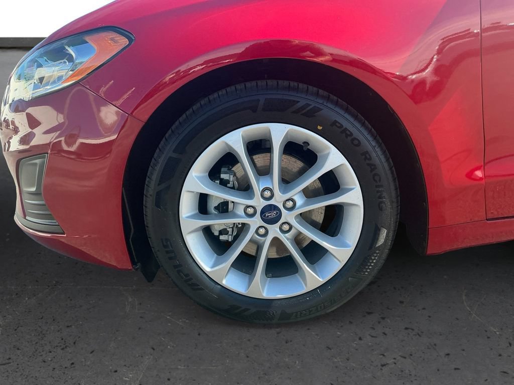 Used 2020 Ford Fusion SE FWD image 13