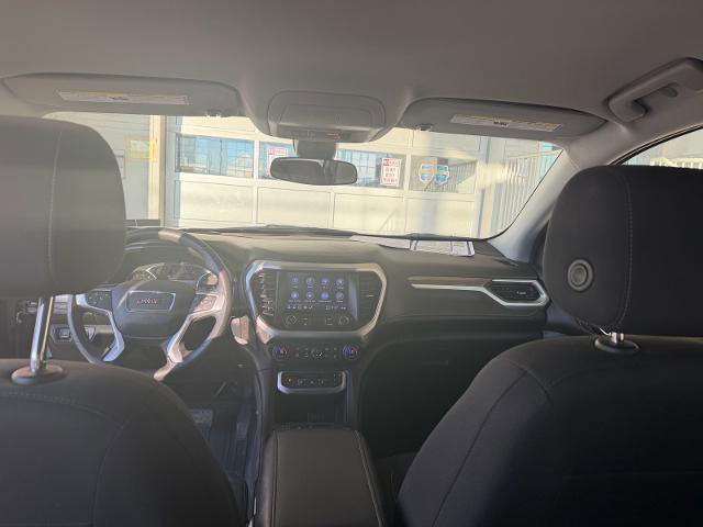 Used 2023 GMC Acadia SLE w/ Driver Convenience Package image 17