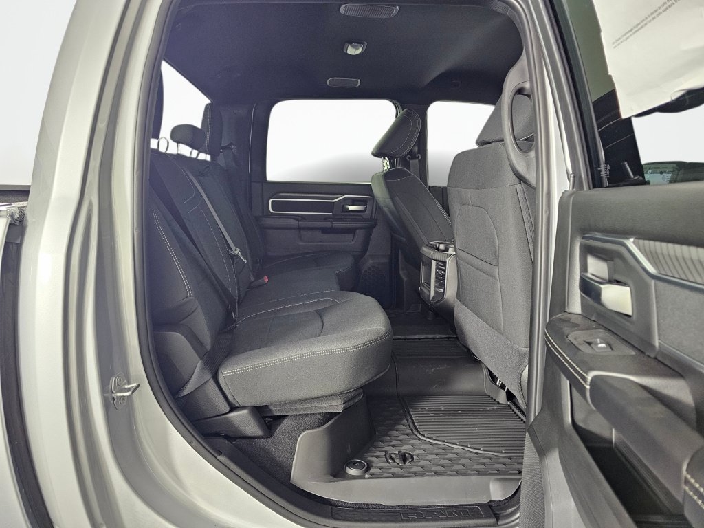 New 2026 RAM 3500 Big Horn AWD/4WD image 36