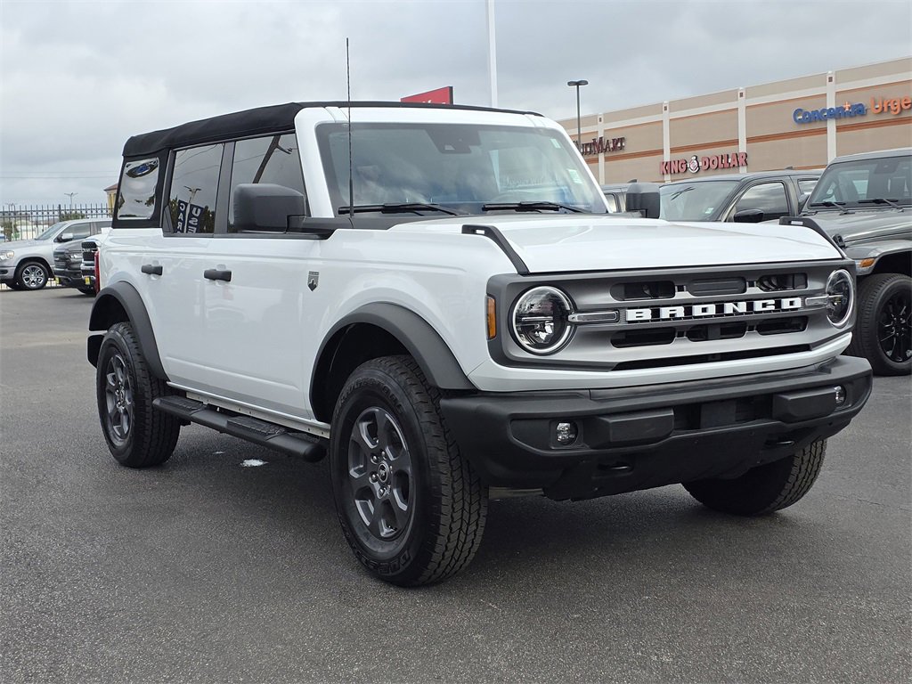 Used 2024 Ford Bronco Big Bend image 3