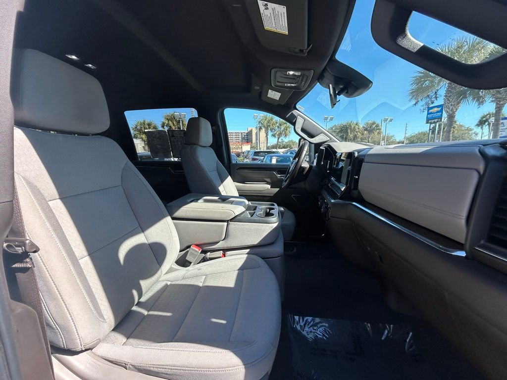 Used 2024 Chevrolet Silverado 3500 LT image 22