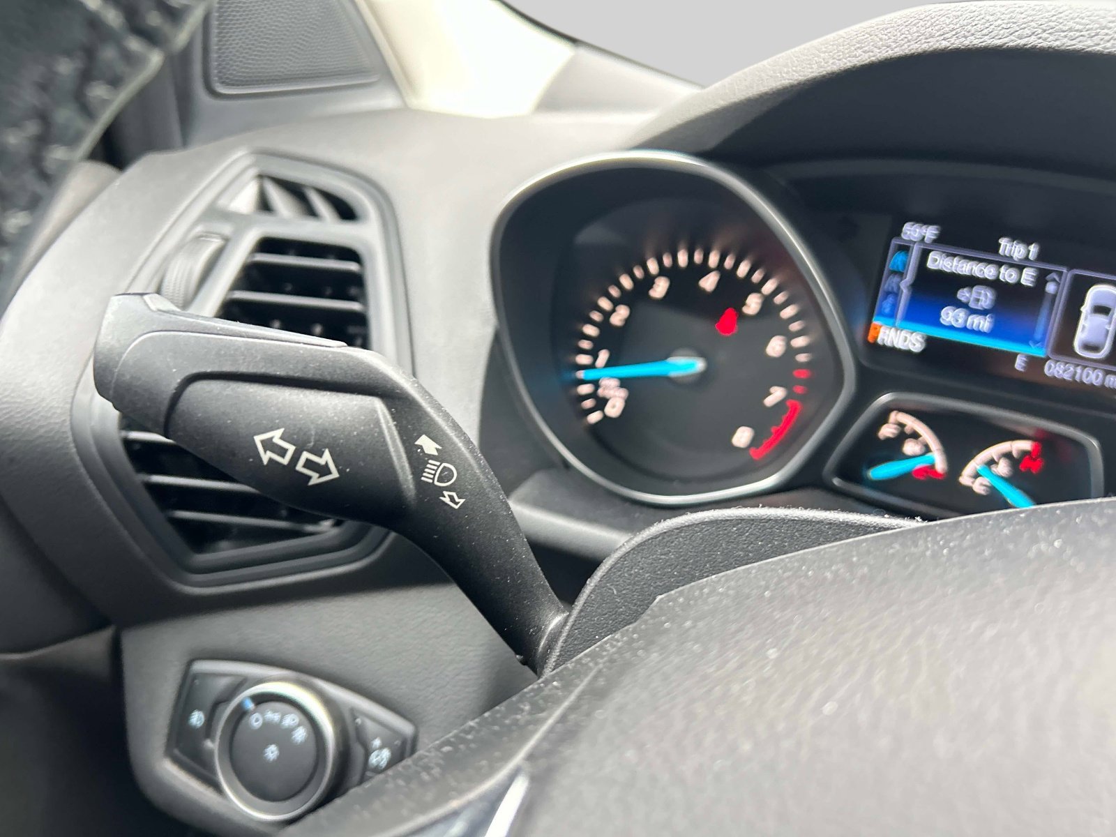 Used 2016 Ford Escape SE w/ SE Leather Comfort Package image 26