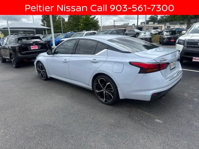 Certified 2023 Nissan Altima 2.5 SR w/ SR Premium Package FWD image 5