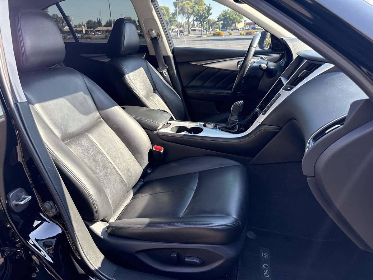 Used 2021 INFINITI Q50 Luxe RWD image 17