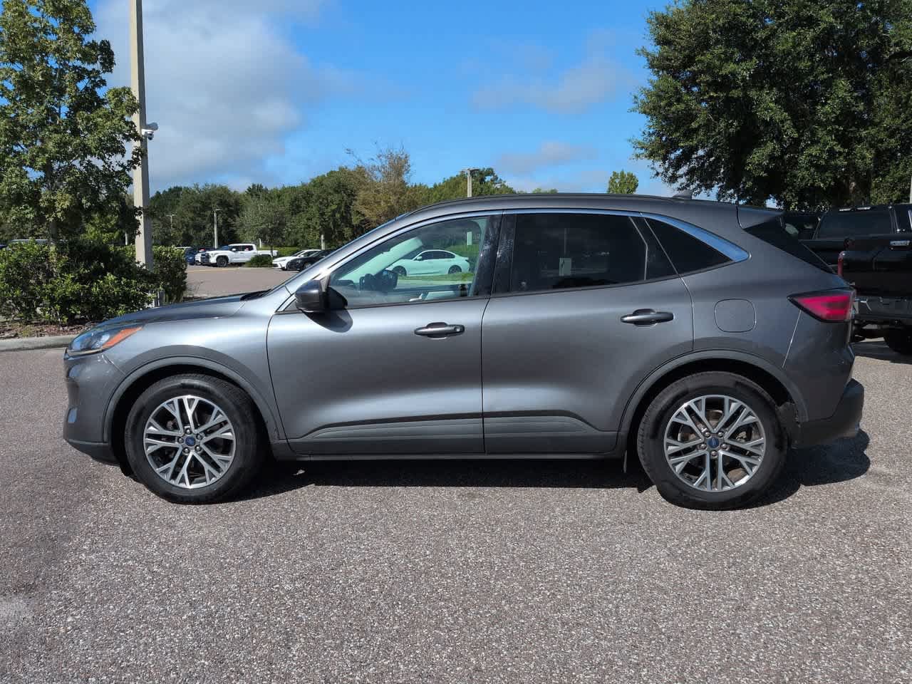 Used 2021 Ford Escape SEL FWD image 3