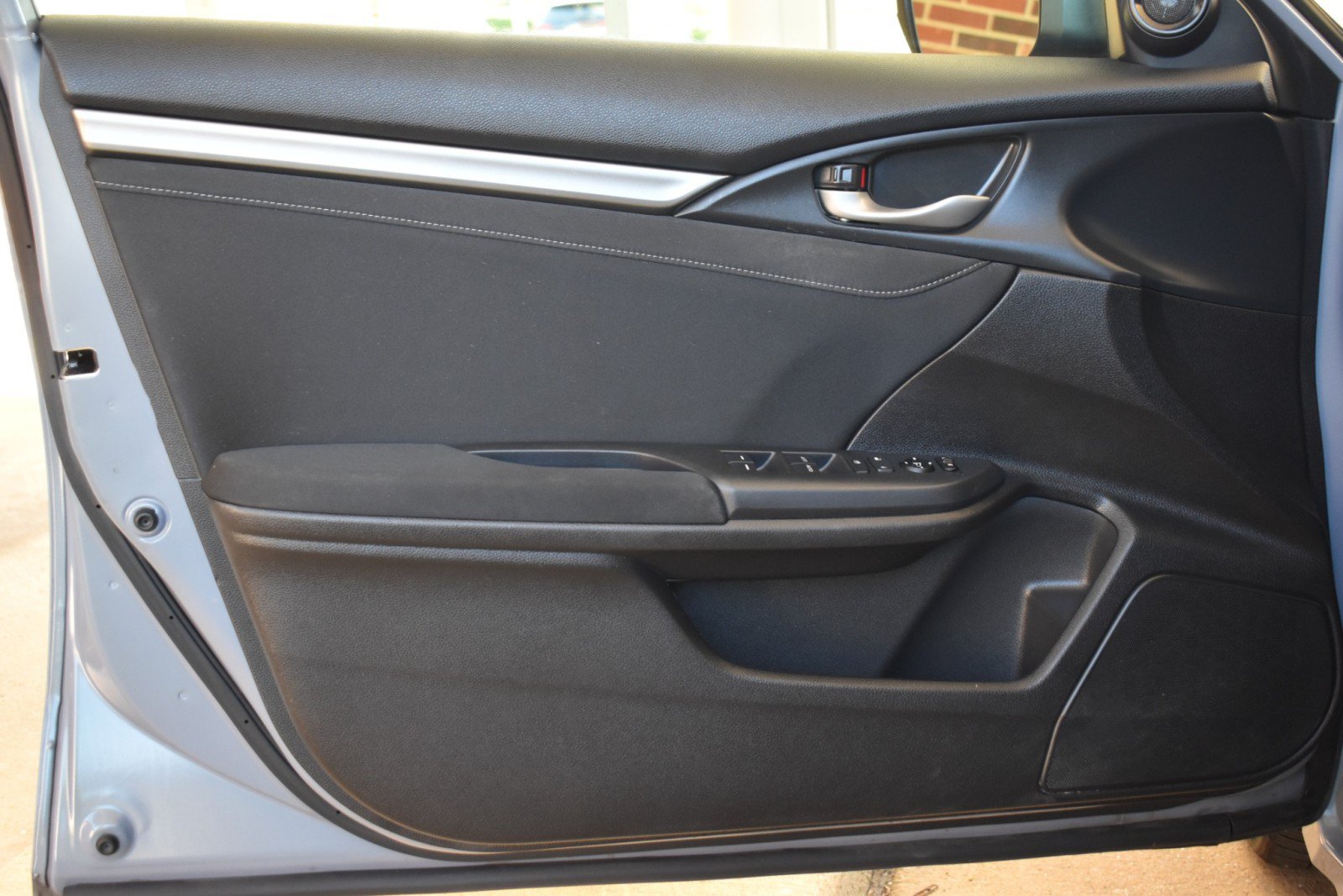 Used 2018 Honda Civic EX image 25