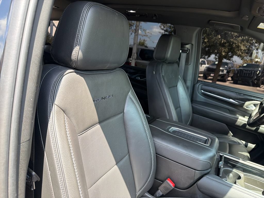 Used 2023 GMC Yukon Denali AWD/4WD image 41