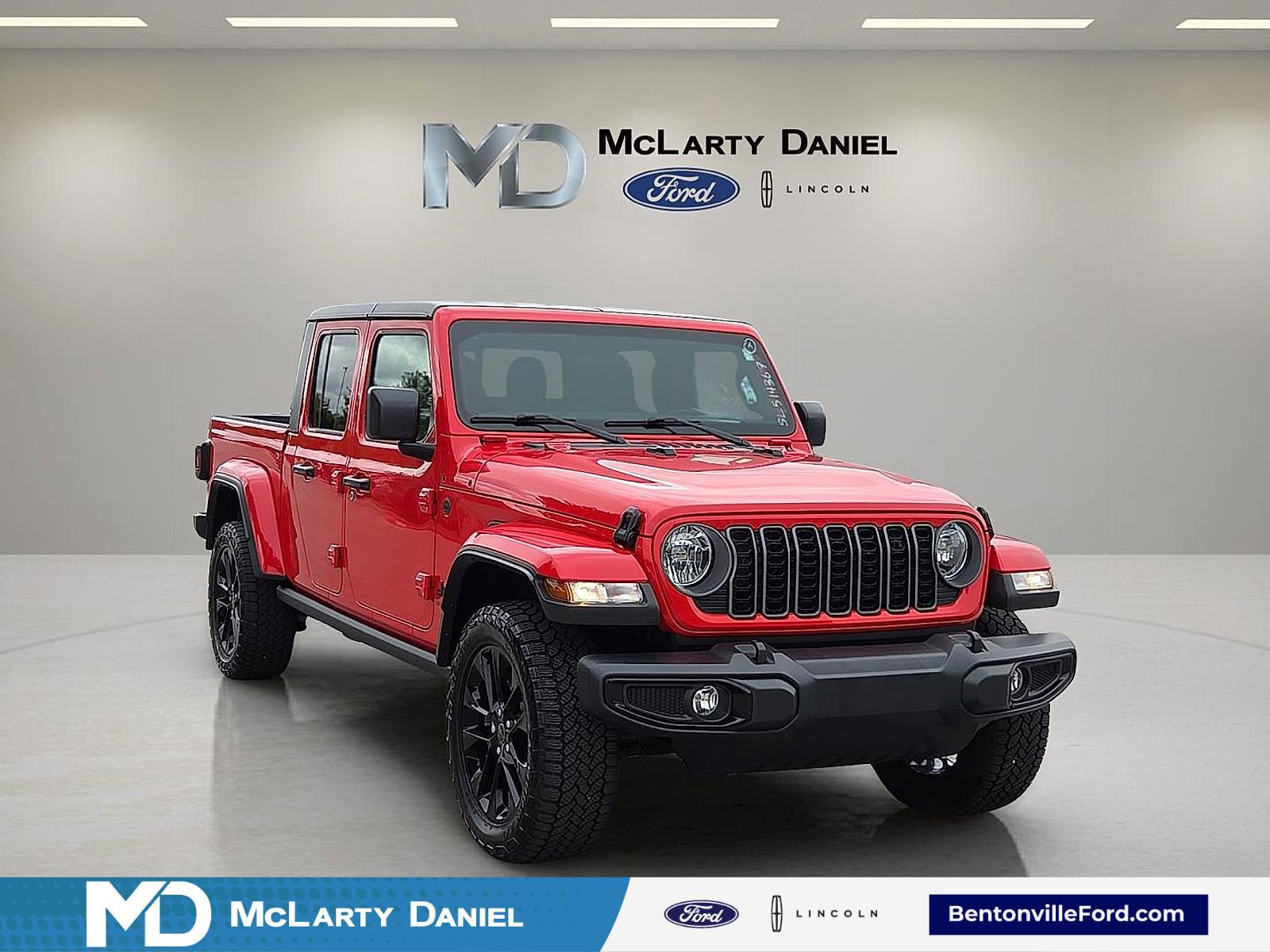 Used 2025 Jeep Gladiator Sport