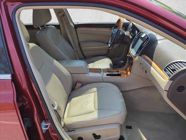 Used 2014 Chrysler 300 C image 18