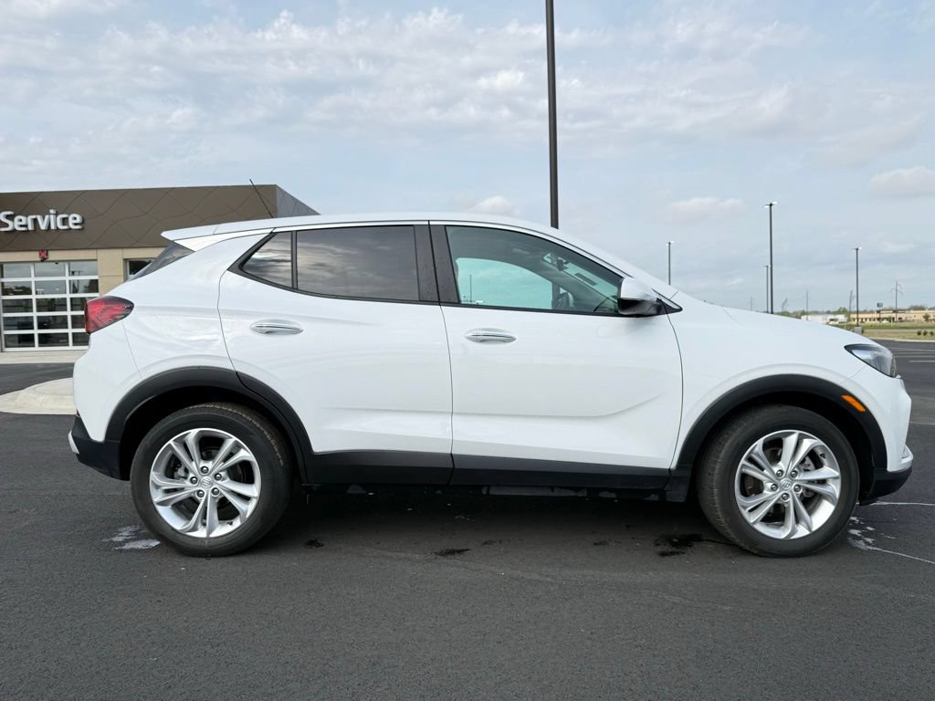 Used 2023 Buick Encore GX Preferred w/ Cold Weather Comfort Package FWD image 9