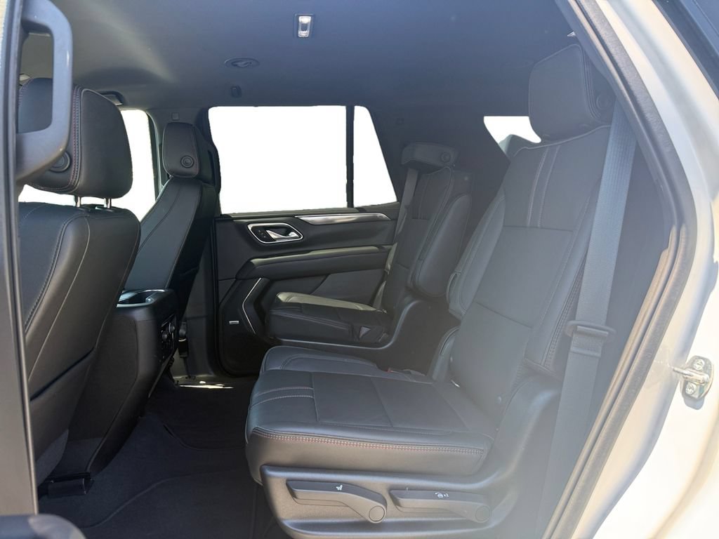 Used 2021 Chevrolet Tahoe RST w/ Luxury Package RWD image 13