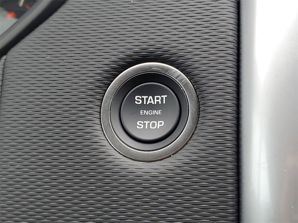 New 2025 Land Rover Discovery Dynamic SE image 20