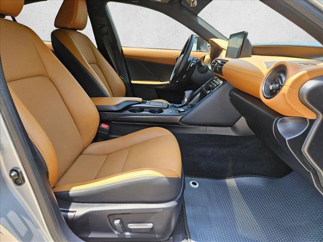 Used 2023 Lexus IS 350 F Sport RWD image 21