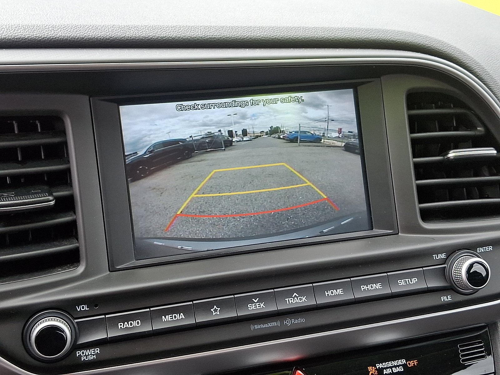 Used 2020 Hyundai Elantra SEL w/ Cargo Package (C1) FWD image 17