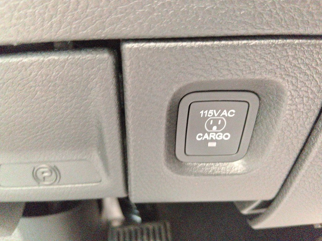 Used 2026 RAM 2500 Laramie AWD/4WD image 25