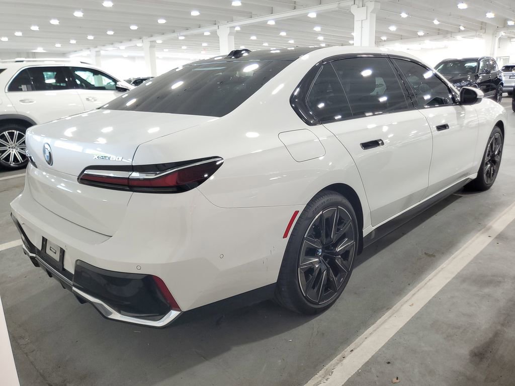 Certified 2023 BMW i7 xDrive60 AWD/4WD image 3