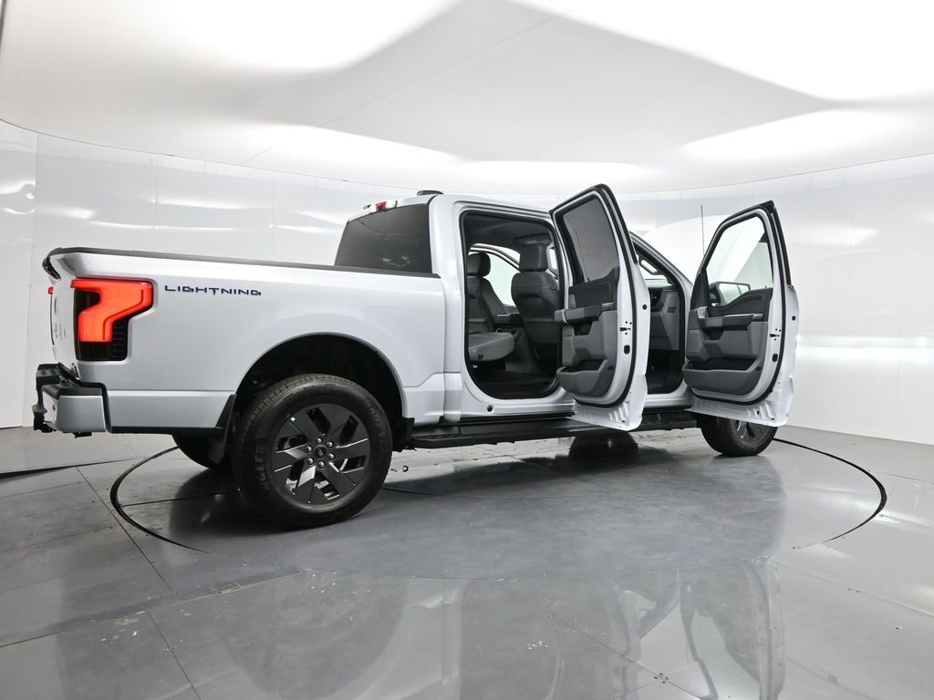 Used 2025 Ford F150 Lightning Flash AWD/4WD image 5