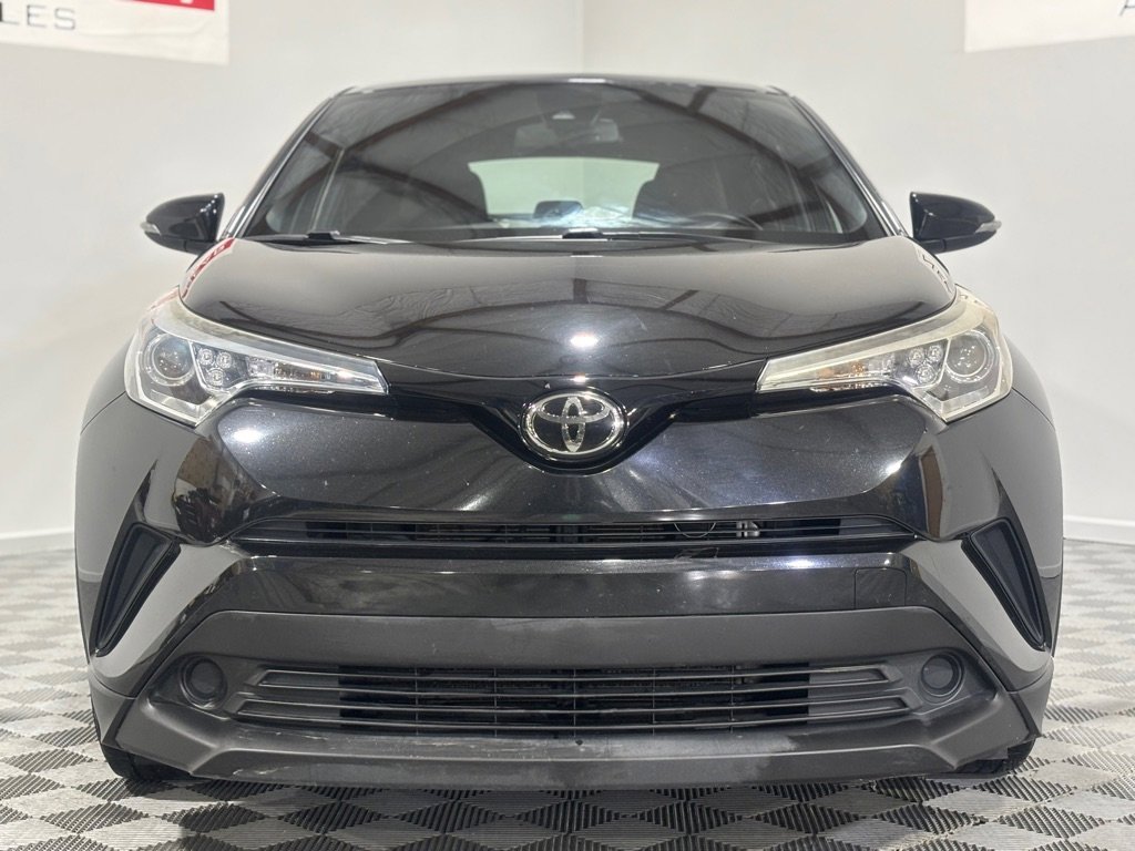 Used 2018 Toyota C-HR XLE image 5