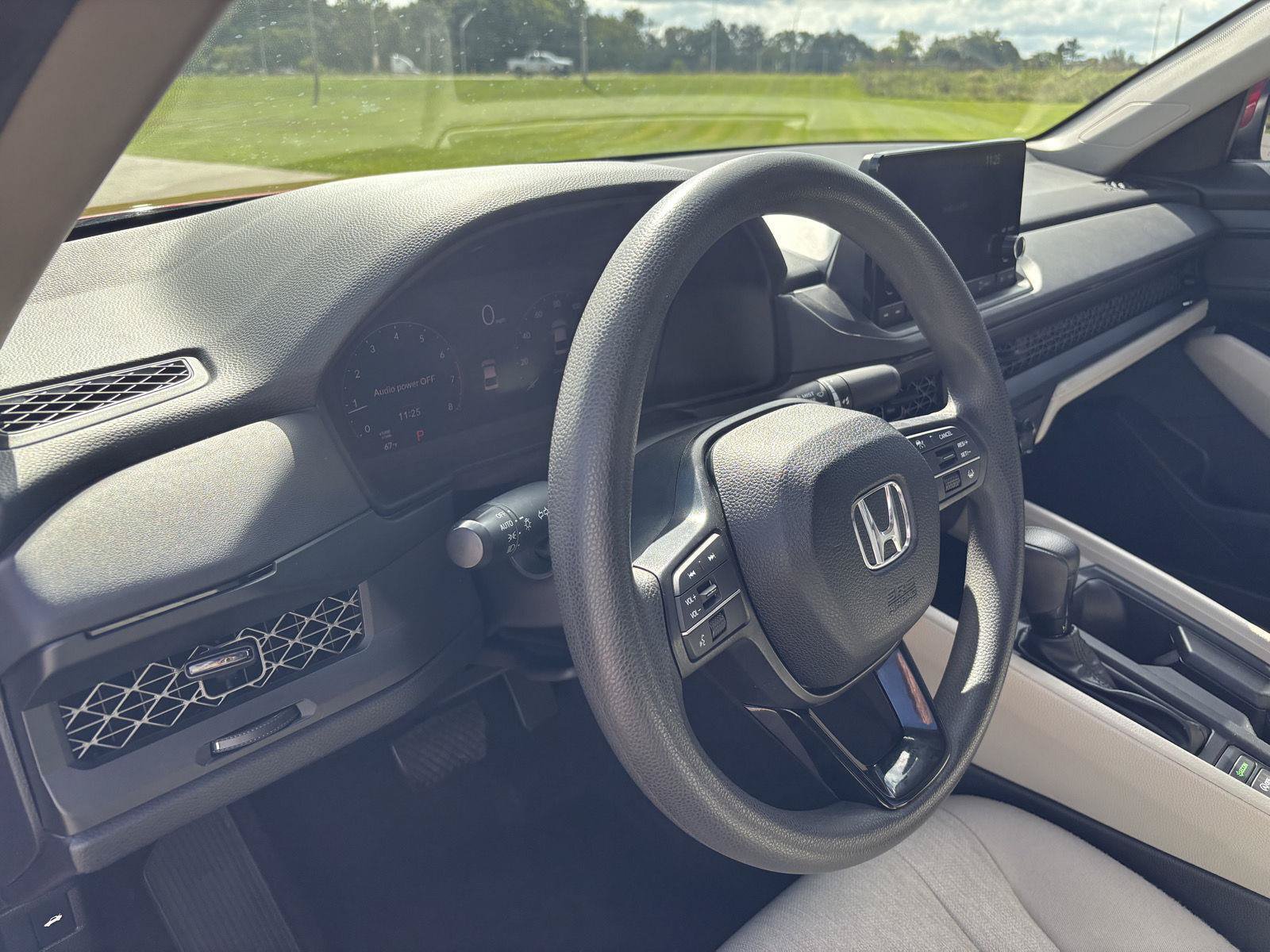 Used 2025 Honda Accord LX image 18