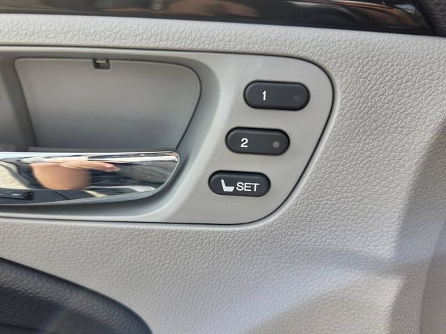 Used 2016 Honda Pilot Touring image 33