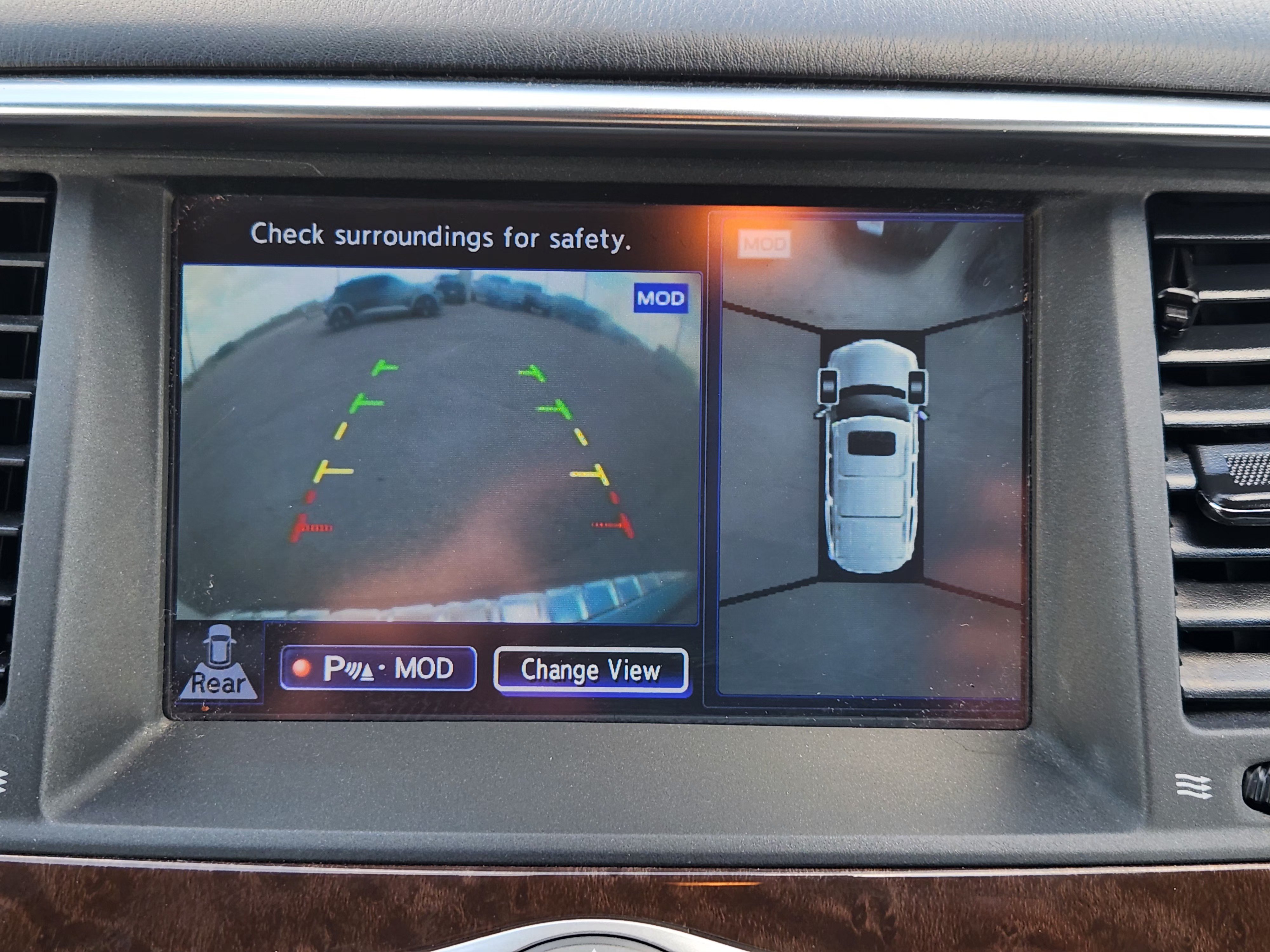 Used 2017 INFINITI QX80 2WD w/ Driver Assistance Package image 18