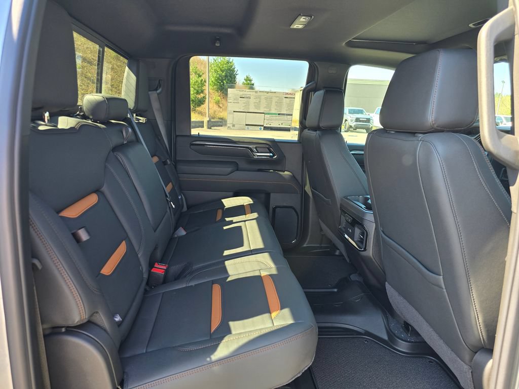 New 2026 GMC Sierra 2500 AT4 w/ AT4 Premium Plus Package AWD/4WD image 28