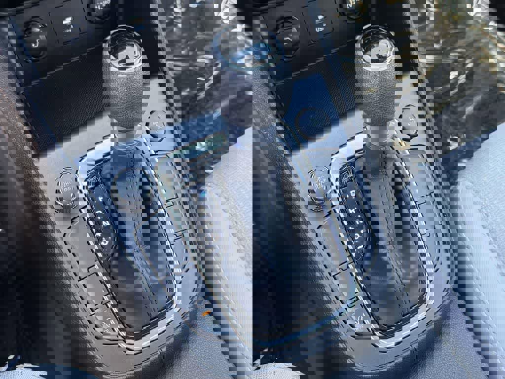 Used 2023 Hyundai Kona SEL image 15