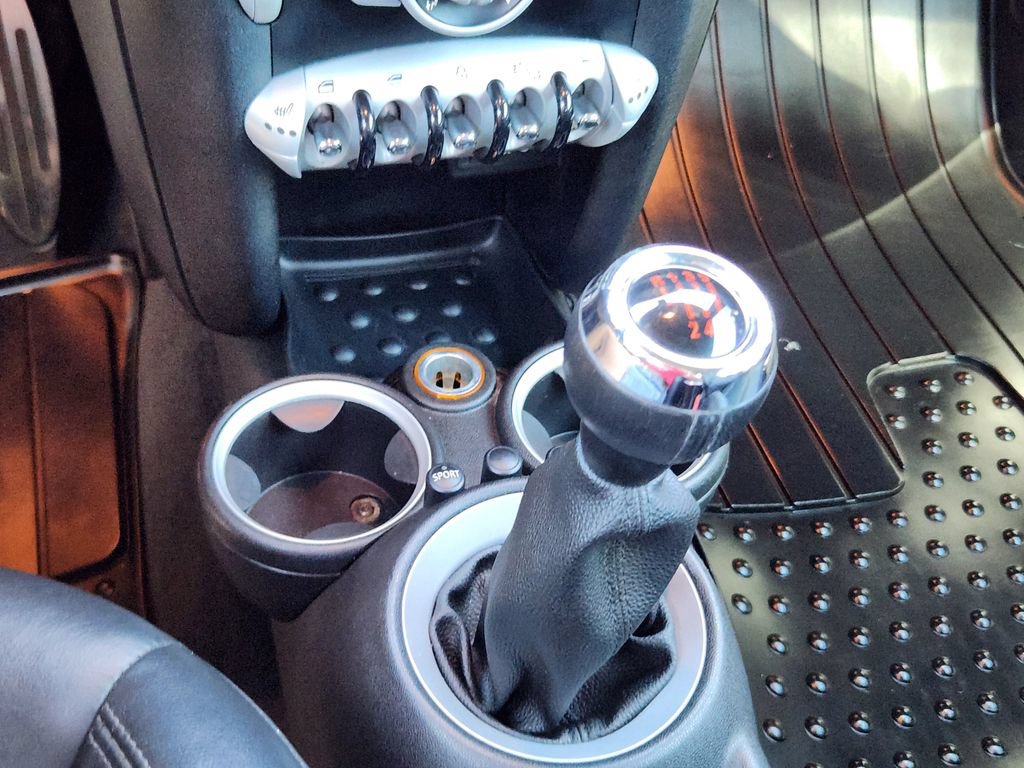 Used 2010 MINI Cooper John Cooper Works FWD image 18