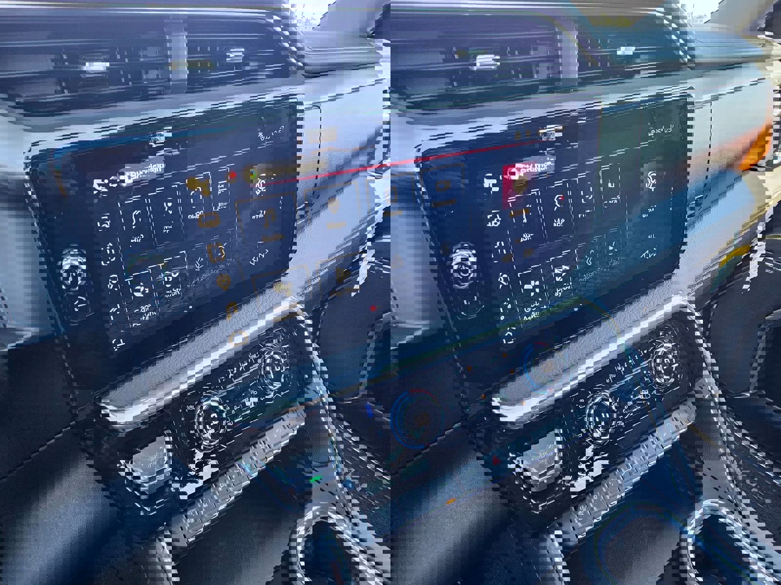 New 2026 GMC Sierra 2500 Denali w/ Denali Reserve Package image 19