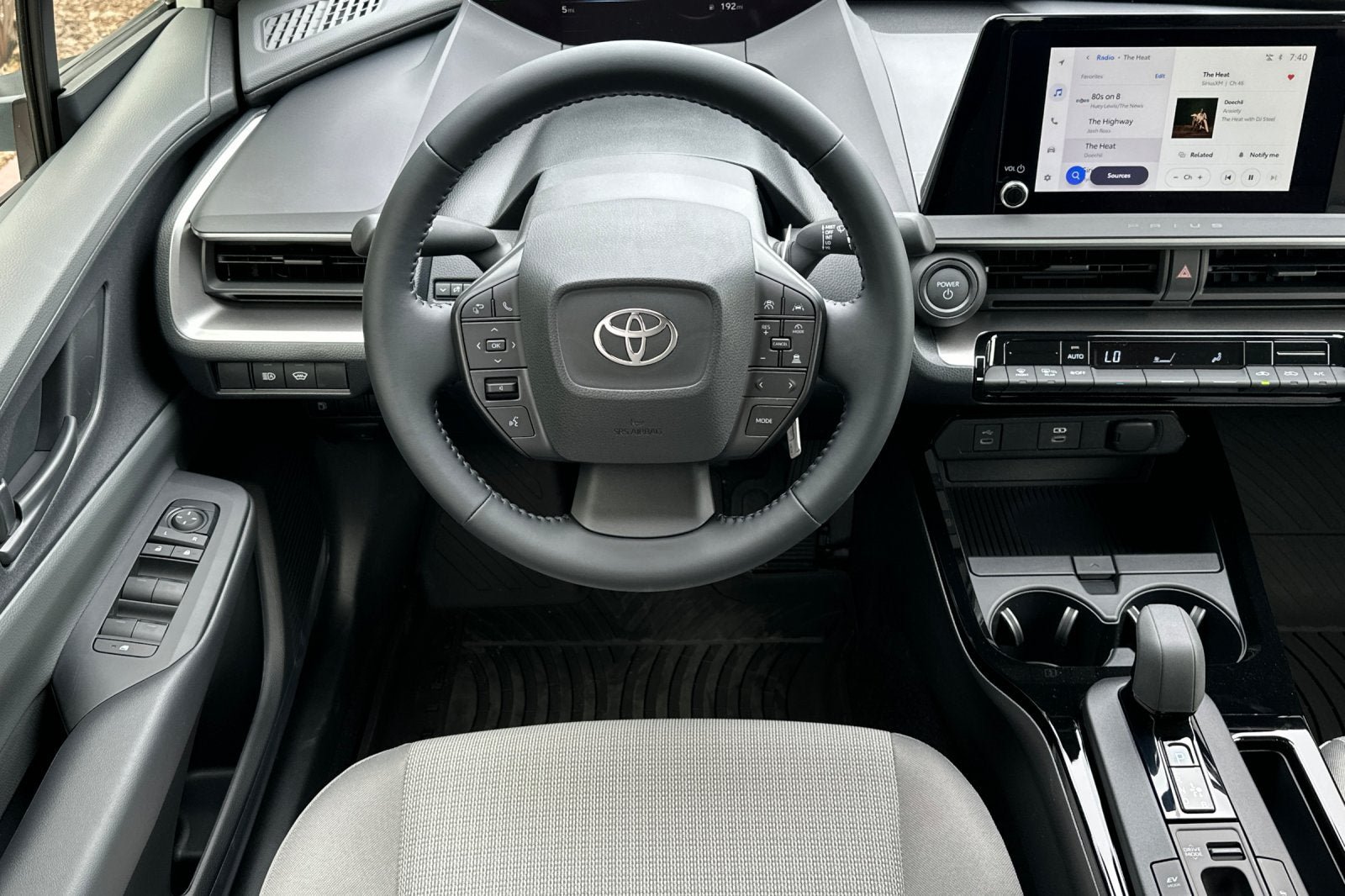 New 2026 Toyota Prius LE FWD image 15