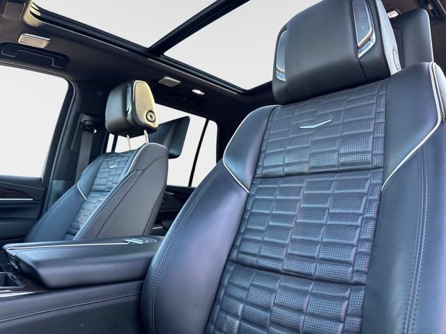 Certified 2023 Cadillac Escalade Premium Luxury Platinum AWD/4WD image 21
