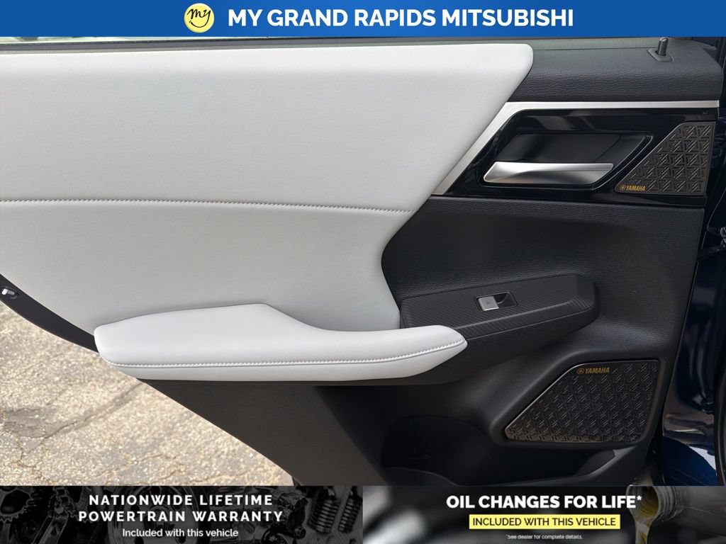 New 2026 Mitsubishi Outlander SE AWD/4WD image 22