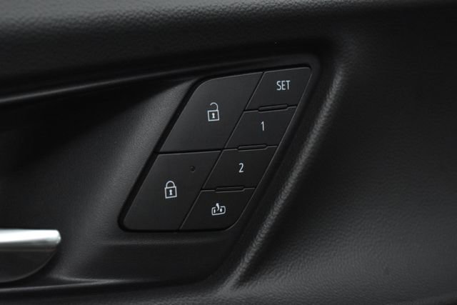 New 2026 Chevrolet Equinox ACTIV w/ Convenience Package III image 17