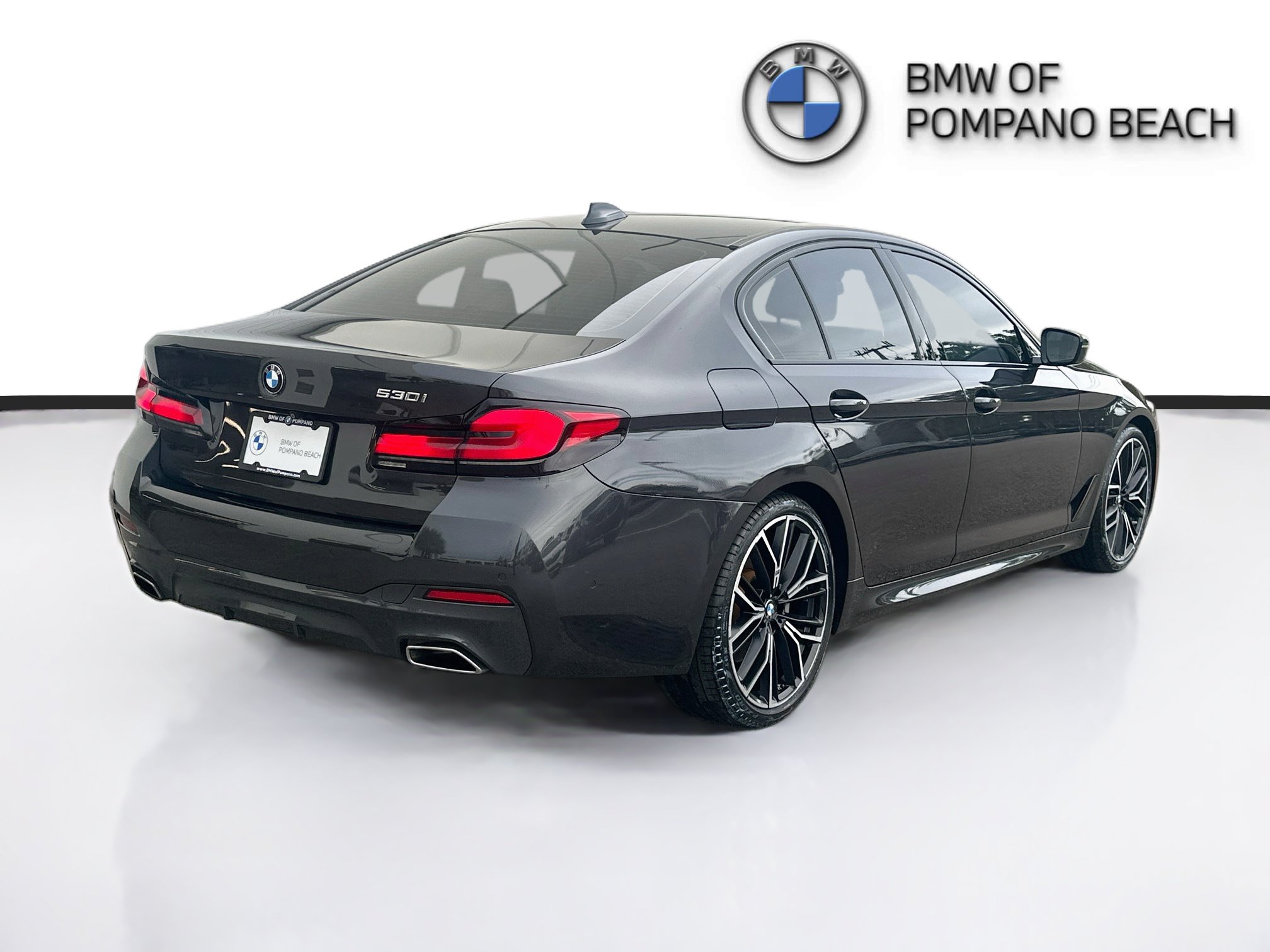 Used 2021 BMW 530i w/ M Sport Package RWD image 7