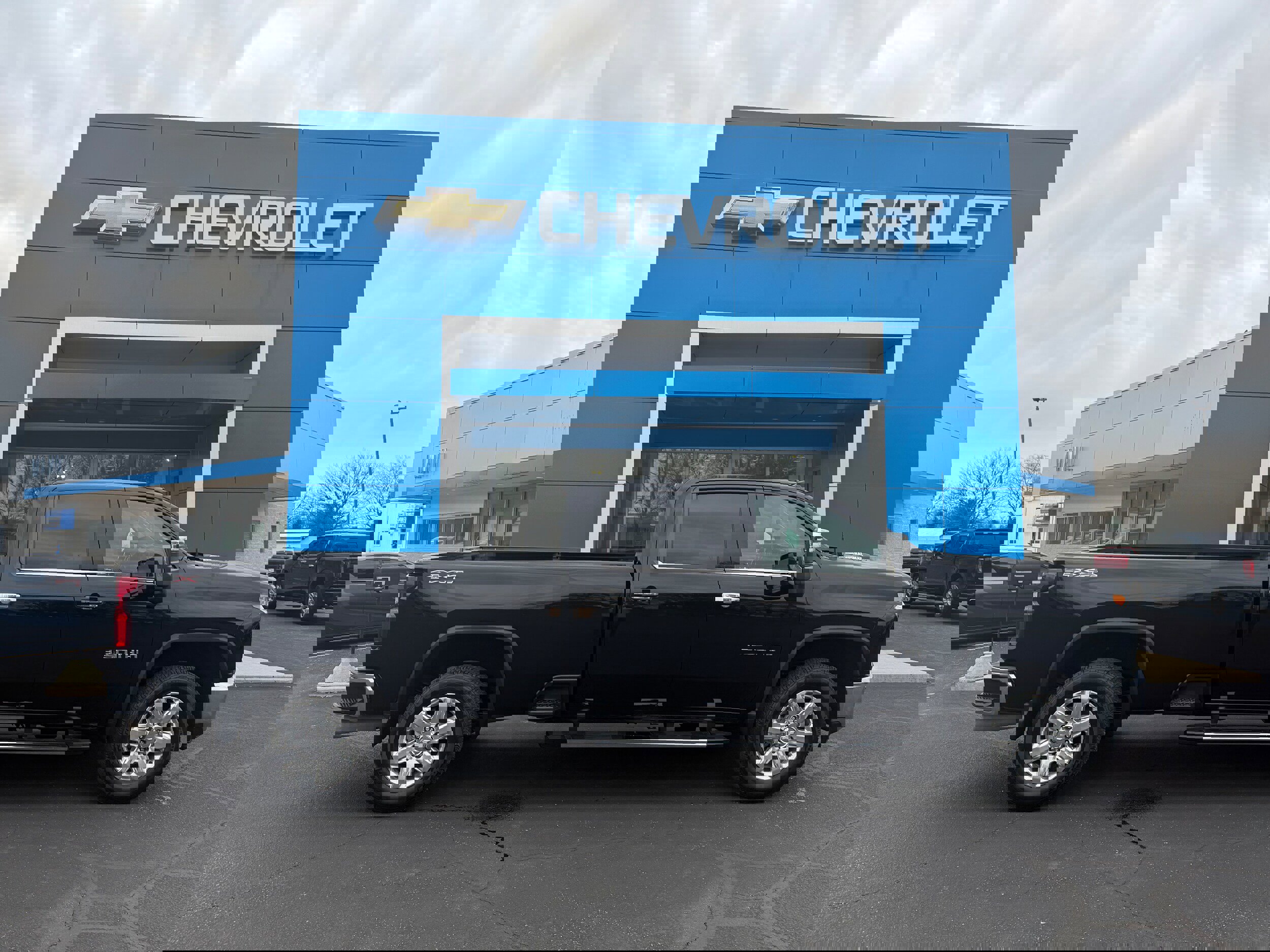 Used 2020 Chevrolet Silverado 3500 LTZ w/ LTZ Plus Package image 1