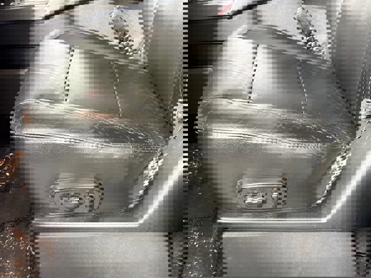 Used 2014 Nissan Armada Platinum image 25