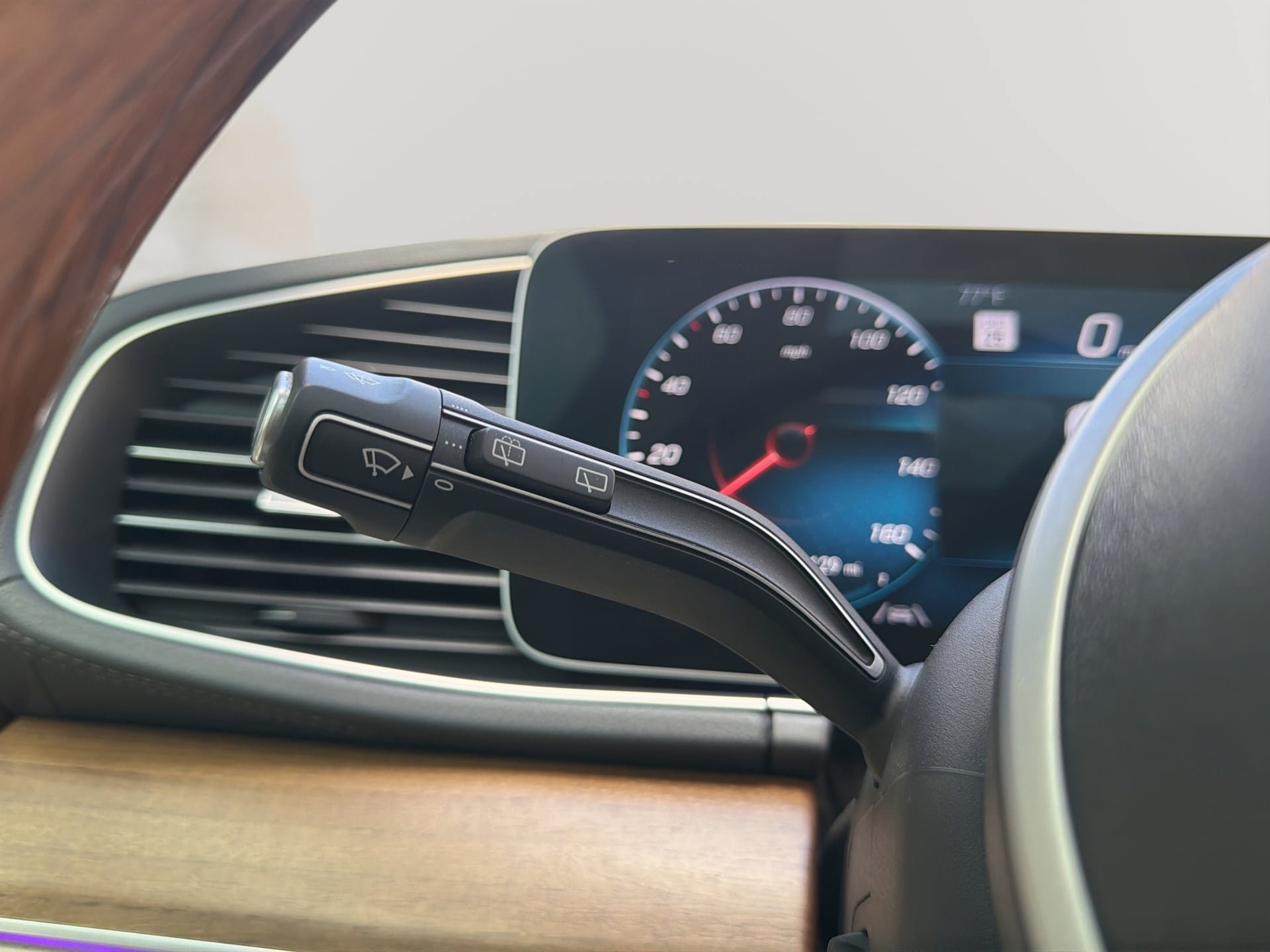 Used 2020 Mercedes-Benz GLS 580 4MATIC image 32
