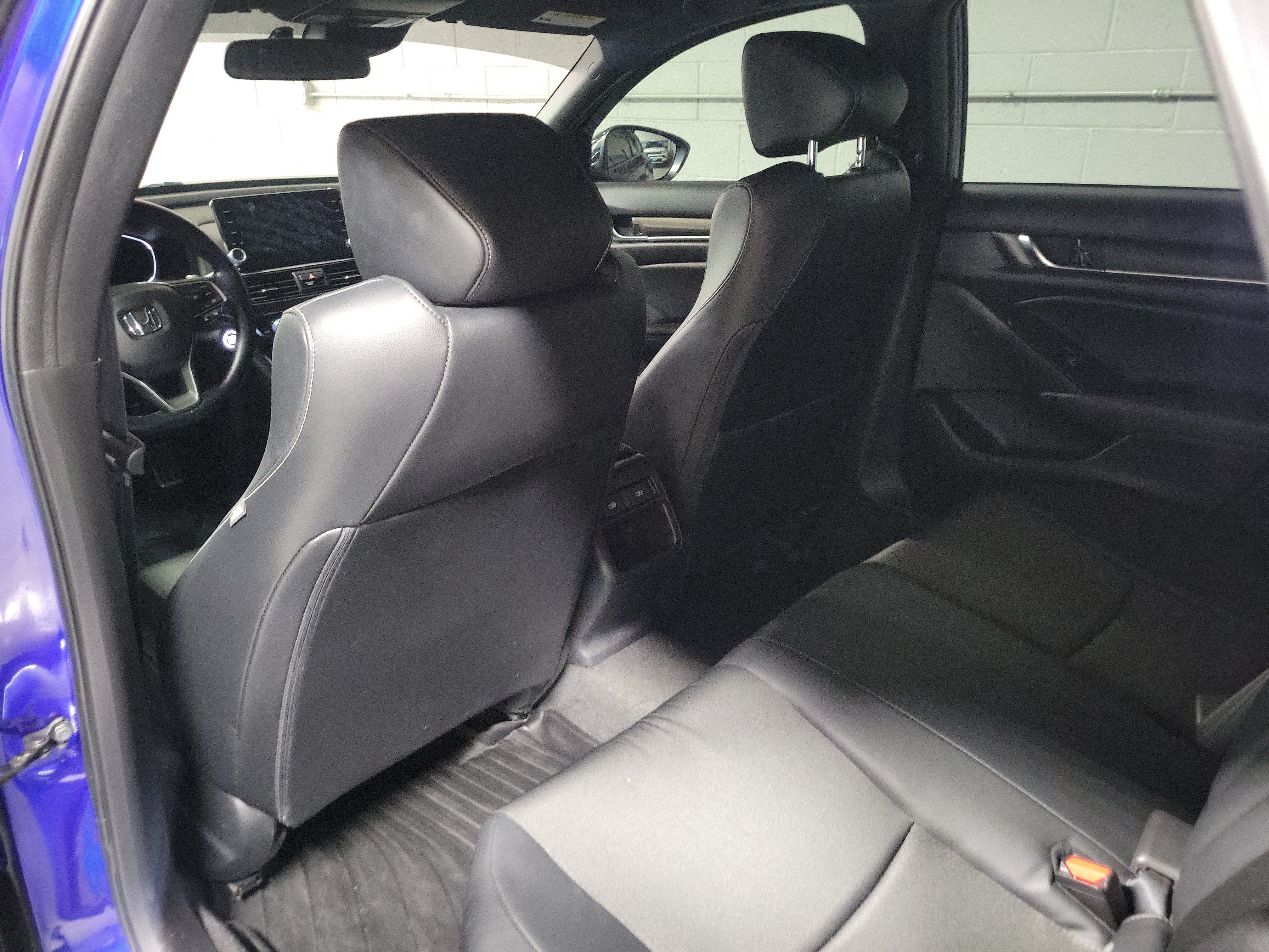 Used 2022 Honda Accord Sport image 11