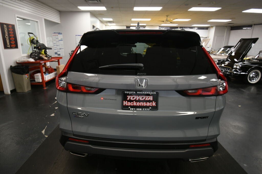 Used 2024 Honda CR-V Sport image 6