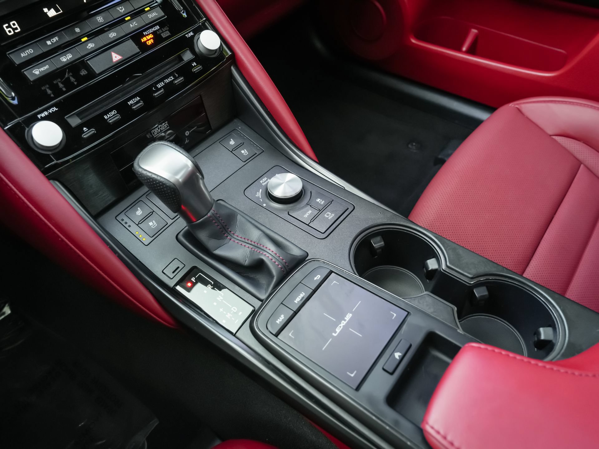 Used 2023 Lexus IS 350 F Sport RWD image 12