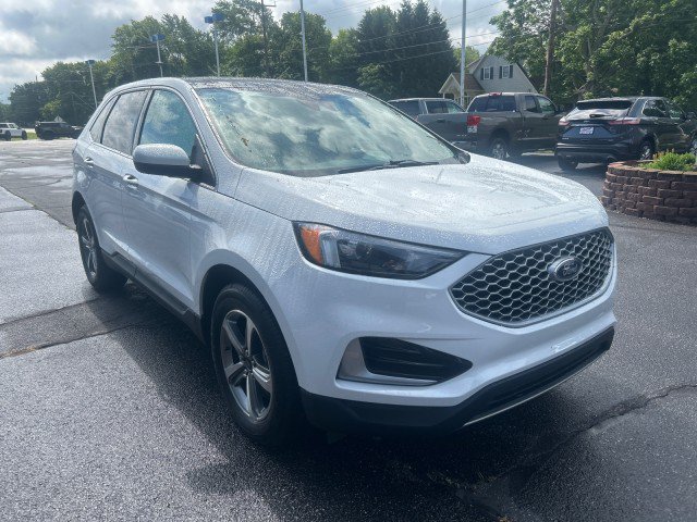 Used 2023 Ford Edge SEL AWD/4WD image 4