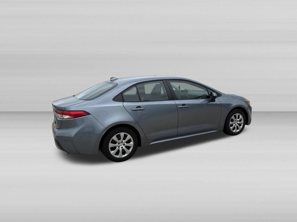 Used 2021 Toyota Corolla LE w/ Carpet Mat Package (TMS) FWD image 5