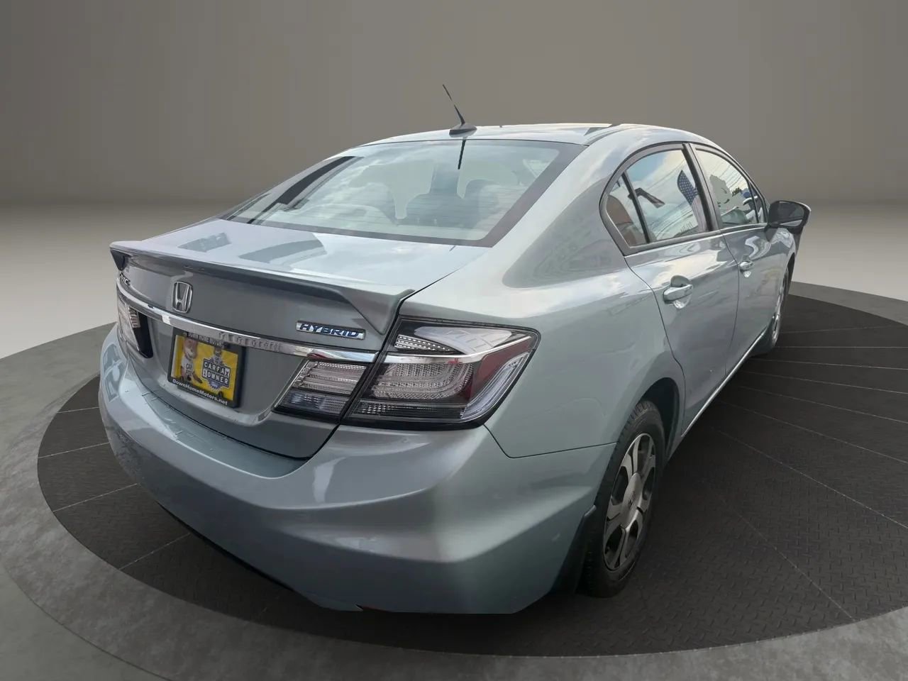 Used 2015 Honda Civic Hybrid Sedan image 6
