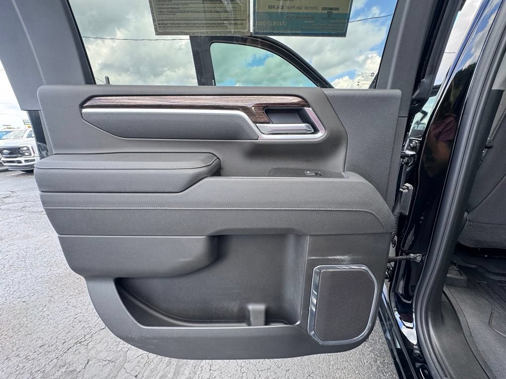 Used 2026 GMC Sierra 2500 SLE w/ SLE Value Package; AWD/4WD image 19