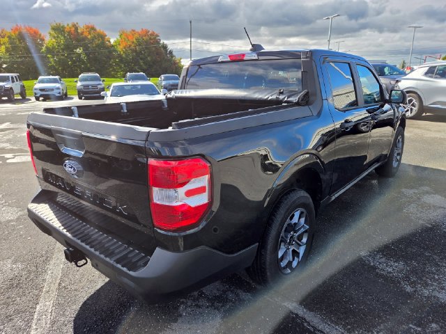 Used 2025 Ford Maverick XLT w/ Equipment Group 301A AWD/4WD image 17