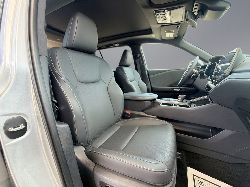 Used 2025 Lexus TX 350 AWD w/ Technology Package image 16