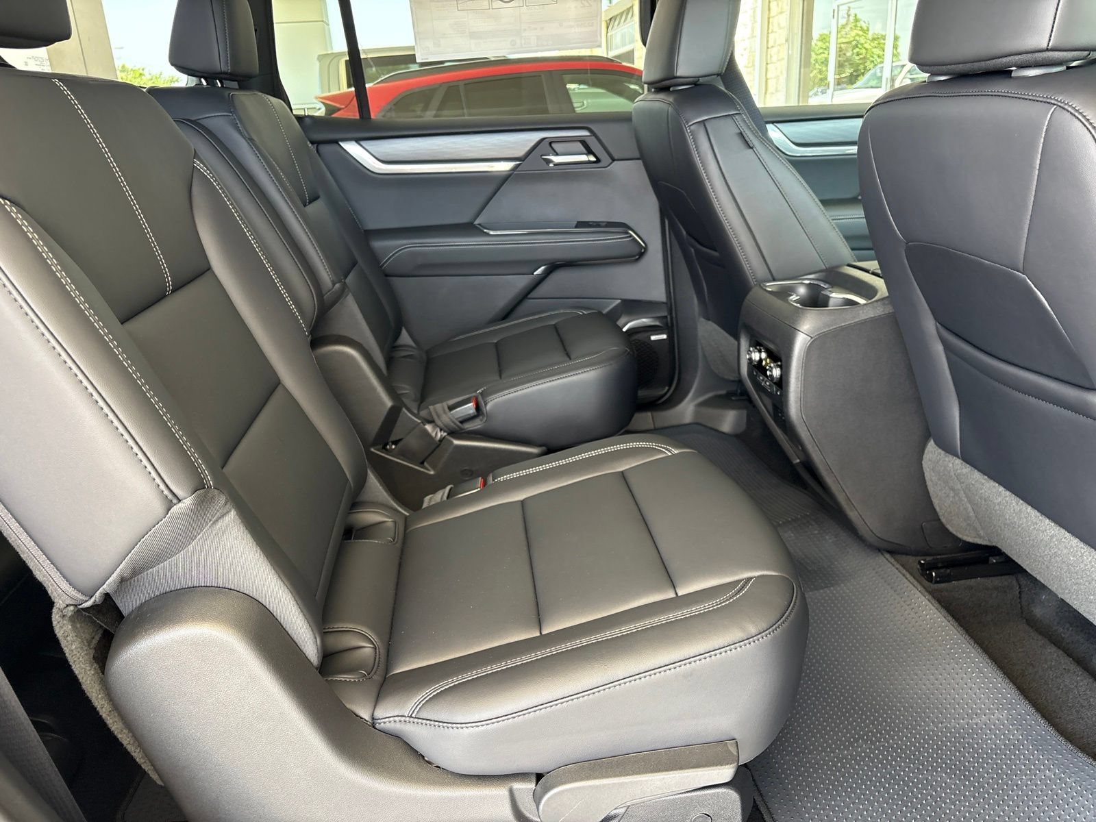 New 2026 GMC Acadia Elevation w/ Elevation Premium Package FWD image 21