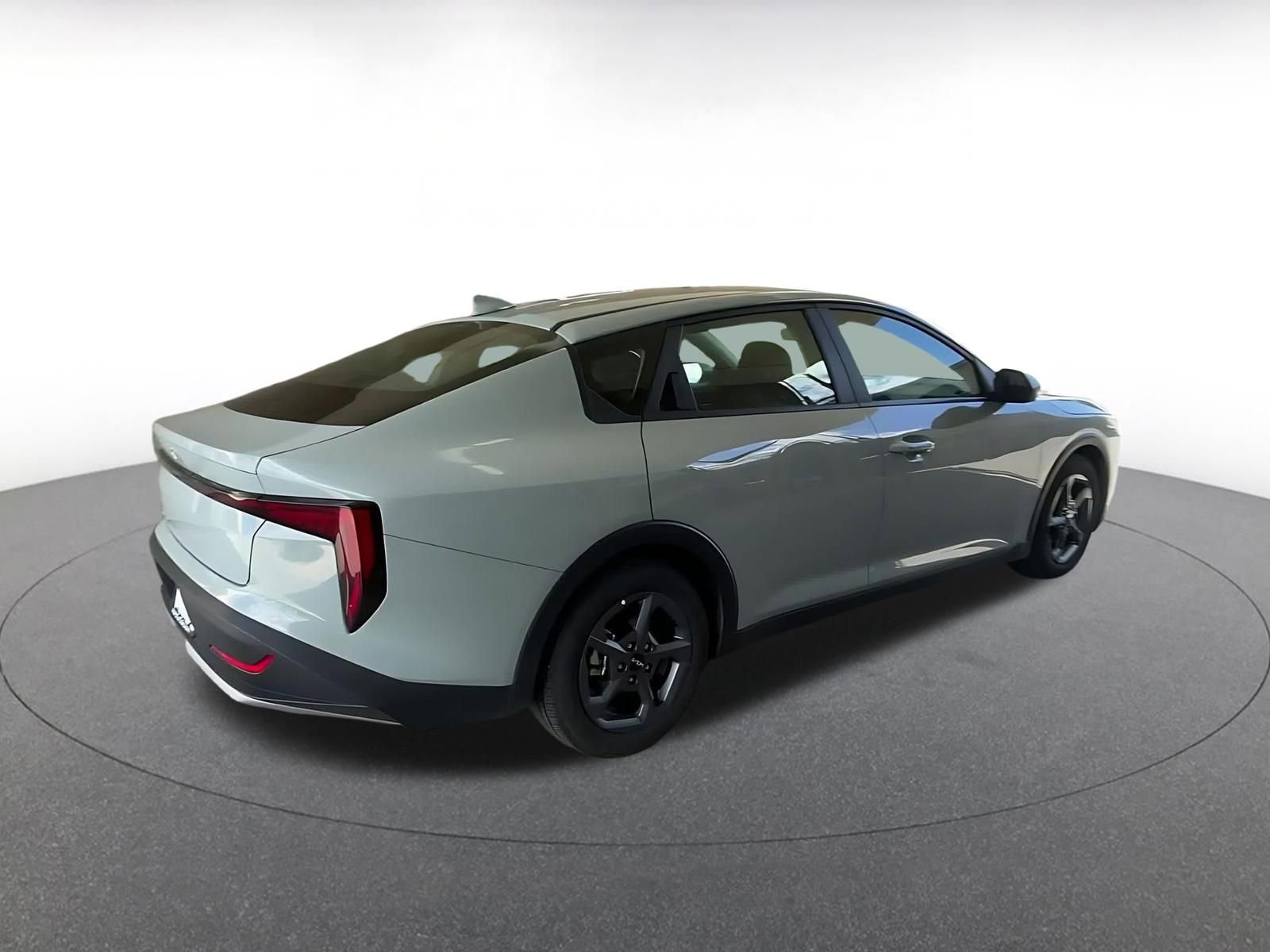 Used 2025 Kia K4 LXS image 15