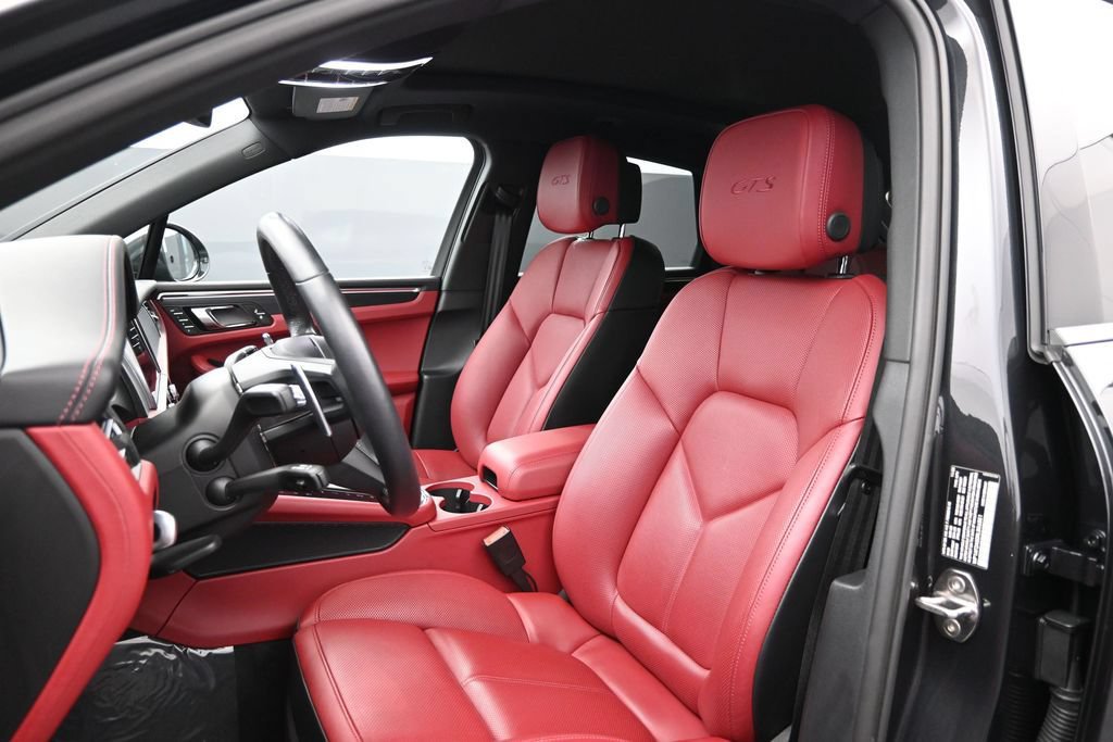 Certified 2024 Porsche Macan GTS AWD/4WD image 5